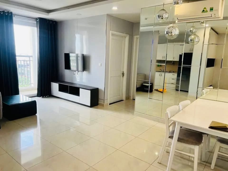 Saigon Mia 2PN 2WC nhà đẹp đang trống sẵn