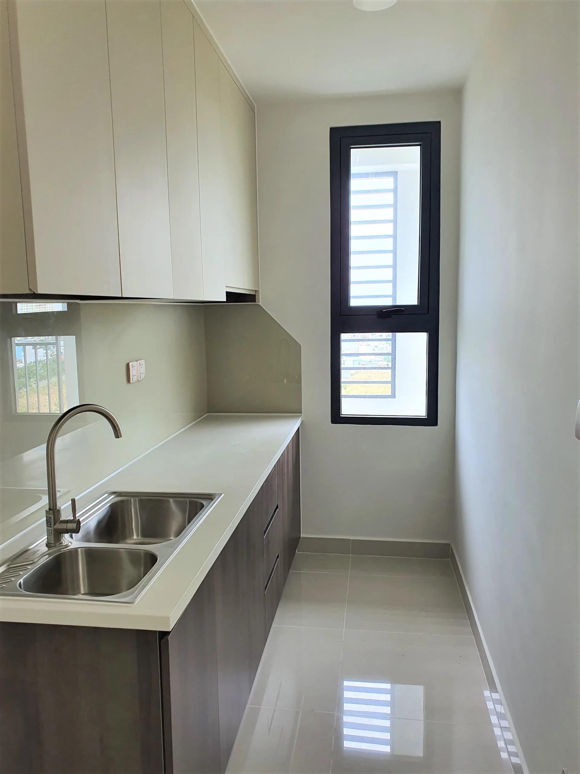 Cho thuê chung cư Q7 Boulevard 2PN 1WC rèm máy lạnh máy nước nóng - 5