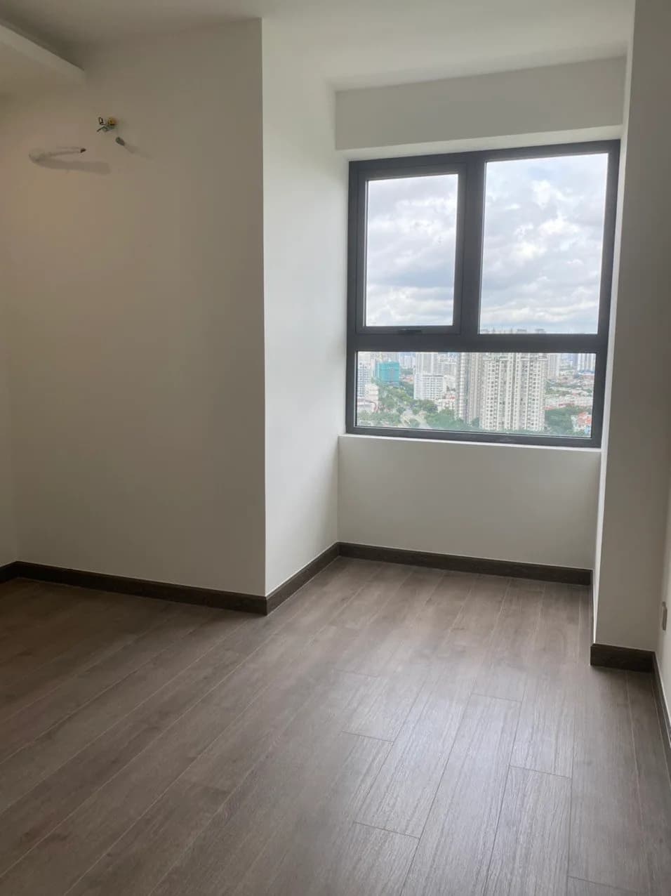 Bán gấp chung cư Q7 Boulevard 1PN 1WC view xịn xò - 2