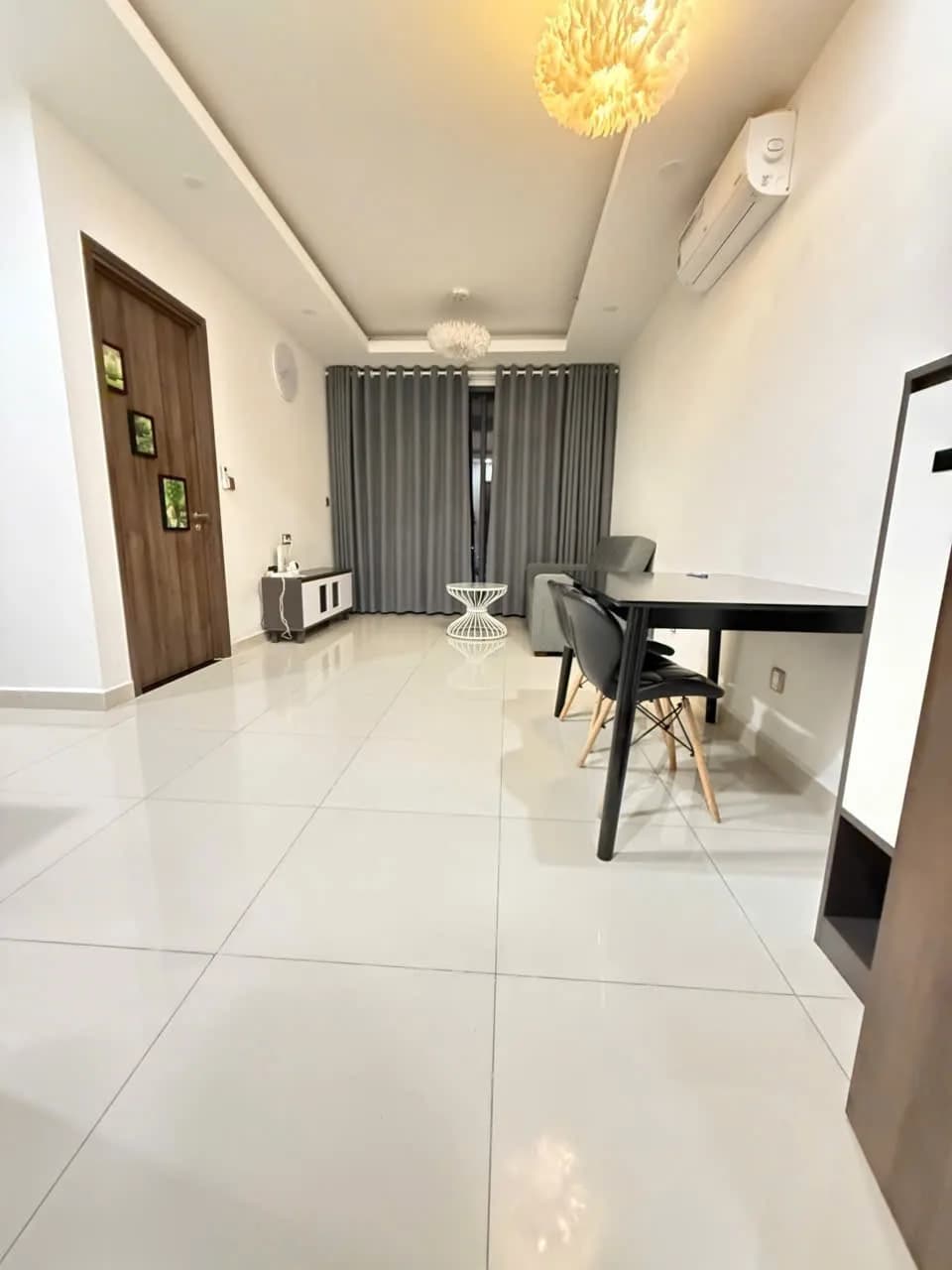 Bán gấp chung cư Q7 Boulevard 1PN 1WC view xịn xò